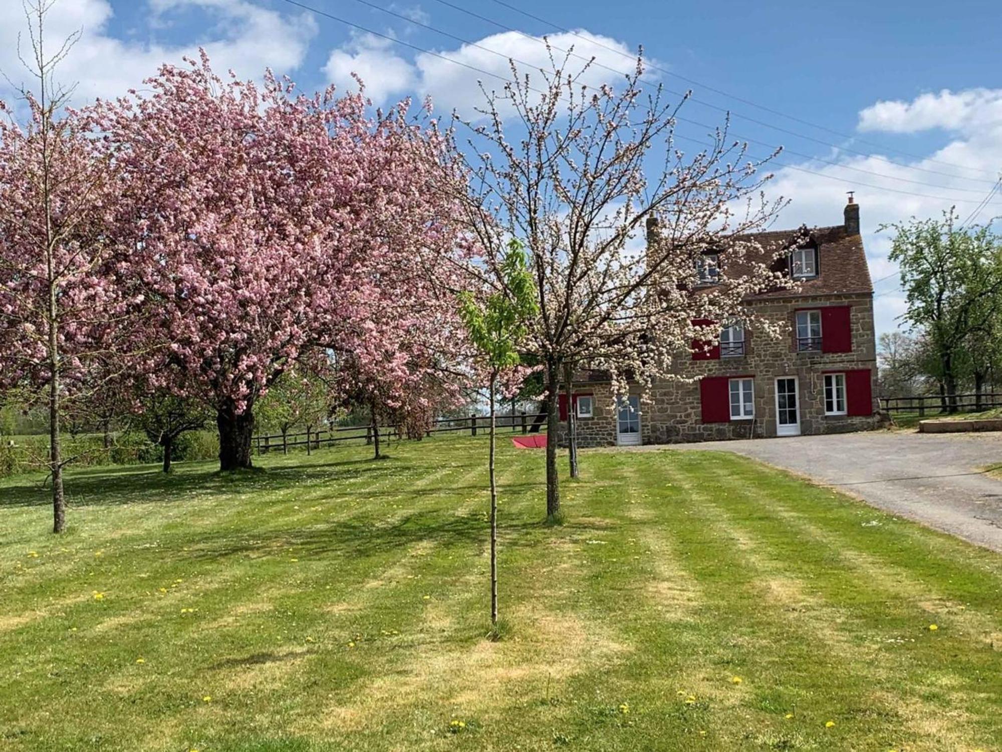 Maison Normande Renovee Avec Grand Jardin, Ideale Pour Famille, Proche Lac Et Randonnees - Fr-1-497-143 Menil-Gondouin Eksteriør billede
